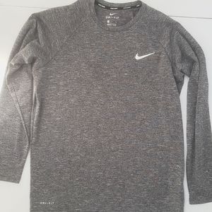 Men's Long-sleeved Nike Shirt